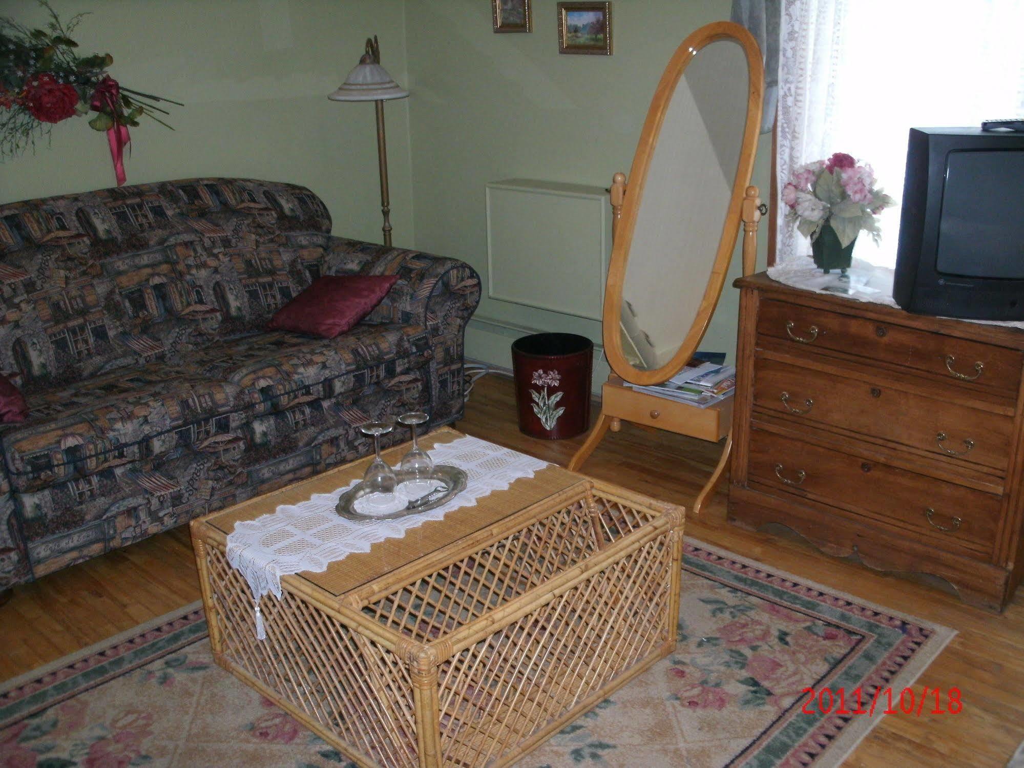 Bed and Breakfast Ici et Maintenant à Magog Extérieur photo